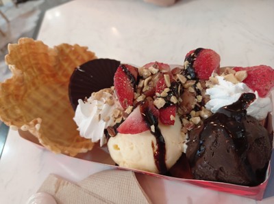 อาหาร หรือ เครื่องดื่ม