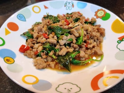 โหระพาหมูสับ