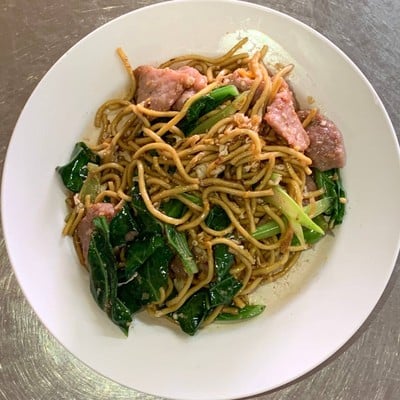 เมนูของร้าน สิทธิ์เจริญ ราดหน้าเนื้อเด้ง