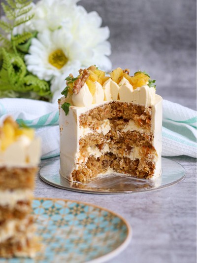 🍍 Hummingbird Cake