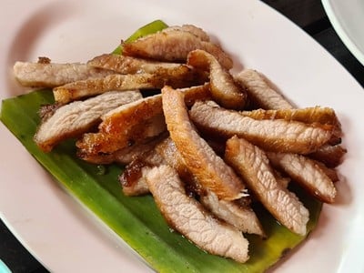 อาหาร หรือ เครื่องดื่ม