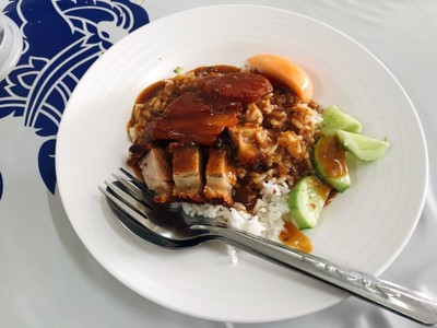 ข้าวหมูแดง