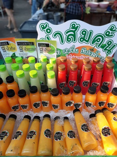 อาหาร หรือ เครื่องดื่ม