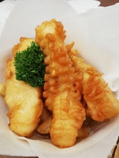 Deluxe Fish & Chips ราคา 540 บาท+