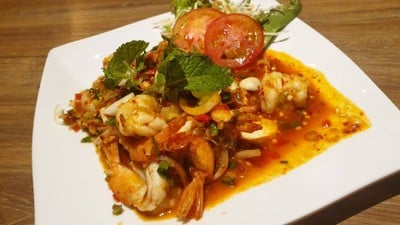 เสือ Cafe ราชพฤกษ์