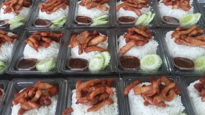 ริมน้ำ อิ่มอร่อย