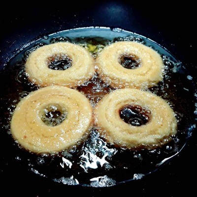 วิธีทำ โฮมเมดโดนัทคุ๊กกี้ (แบบทอด)สูตรนี้ง่าย กรอย อร่อย doughnuts cookies