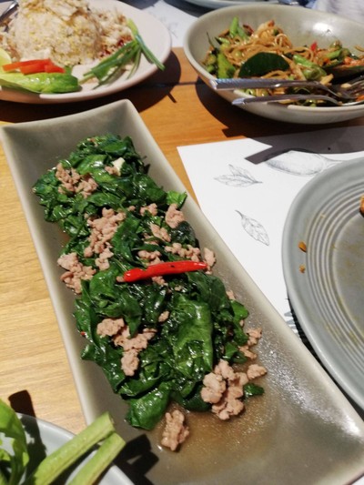ตำลึงผัดหมูสับ