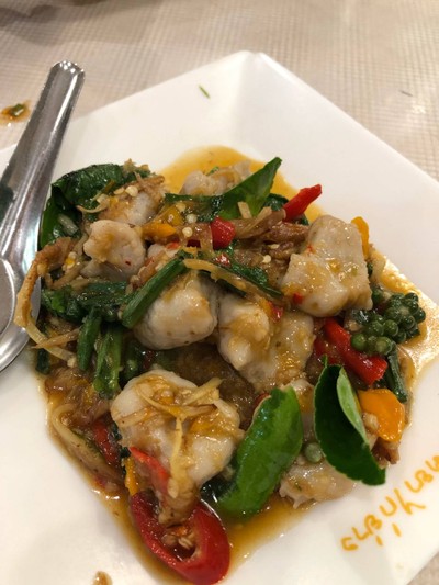 ผัดฉ่าลูกชิ้นปลากราย