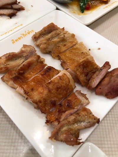 สะโพกไก่ย่างเกลือ