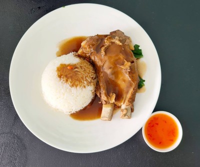ข้าวซี่โครงหมูอบสมุนไพร