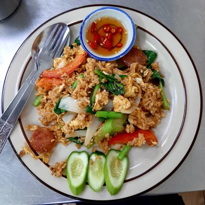 ข้าวผัดอากง