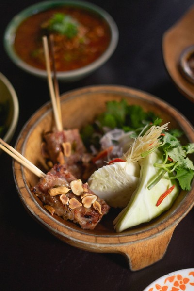 จิ้นหมูส้มเมือง 