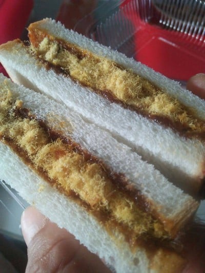 แซนวิช หมูหยองน้ำพริกเผา