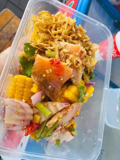 อาหาร หรือ เครื่องดื่ม