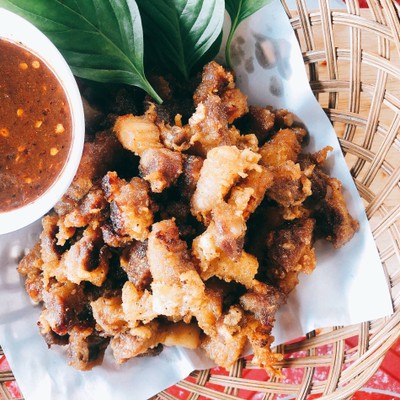 หมูทอดพริกแกง