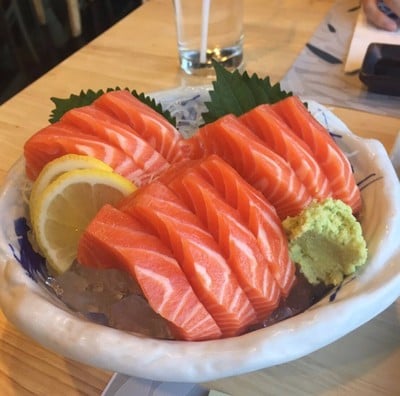 Fin Sushi เมญ่า