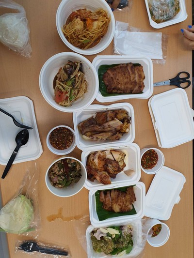 อาหาร หรือ เครื่องดื่ม