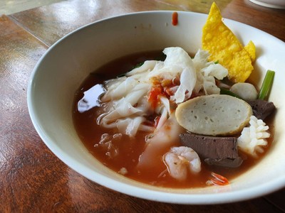 เย็นตาโฟทะเล