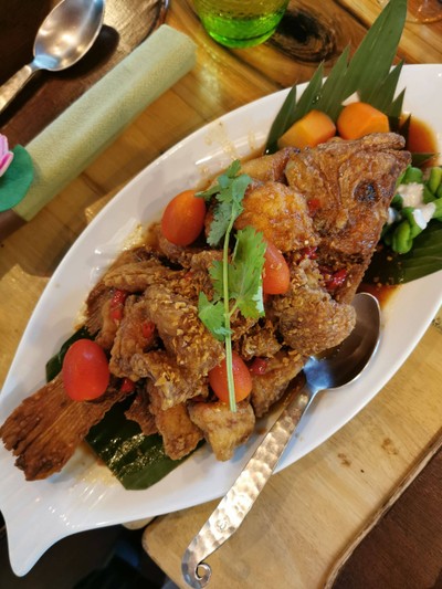 ปลาทอดสามรส Pla Thod Sam Rod