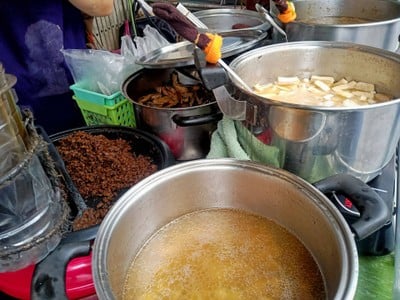 อาหาร หรือ เครื่องดื่ม