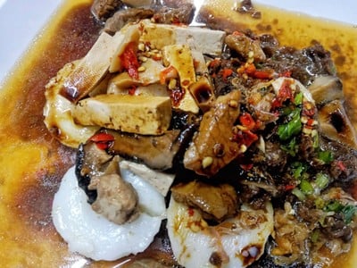 จุ๋ยก้วยทรงเครื่องหมูตุ๋น