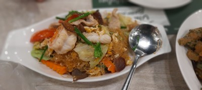 อาหาร หรือ เครื่องดื่ม