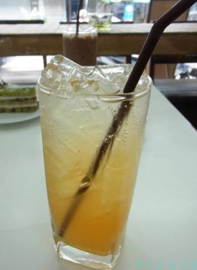 บ๊วยโซดา