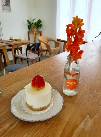 STRAWBERRY CHEESECAKE