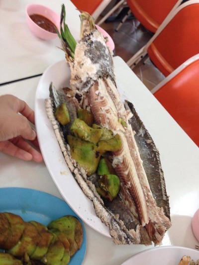 ปลาช่อนเผาเกลือ