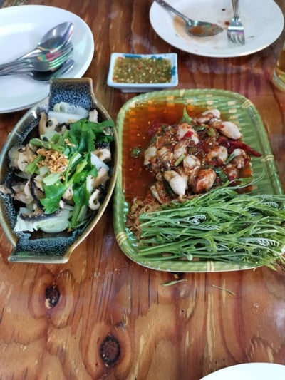 เมนูของร้าน ป้าสร้อย อาหารตามสั่ง