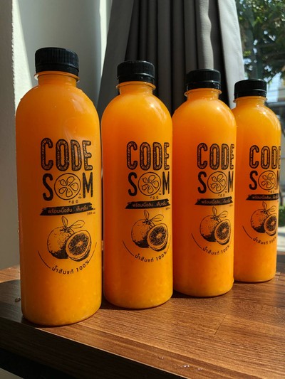 น้ำส้มคั้นสดแท้ ขนาด 500 มล