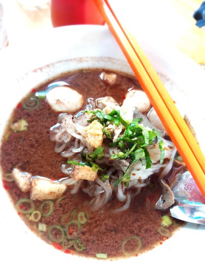 ก๋วยเตี๋ยวน้ำตกหมู
