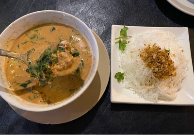 แกงคั่วเนื้อปู+หมี่ลวก