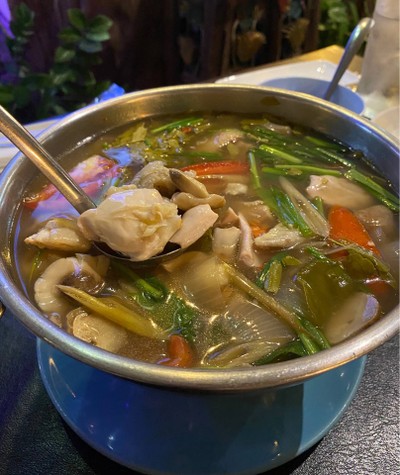 ต้มยำไก่ใบมะขามอ่อน