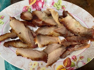 คอหมูย่าง