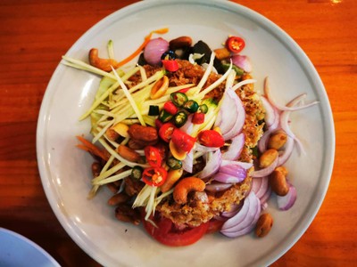 ยำปลาดุกฟู