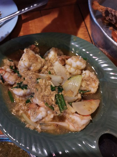 กุ้งผัดผงกะหรี่