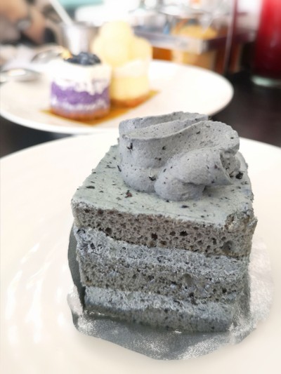 เค้กข้าวสีนิล