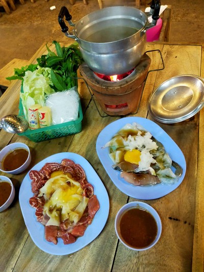 จุ่มหมู-จุ่มเนื้อ-จุ่มรวม-จุ่มทะเล ชุดละ170-230