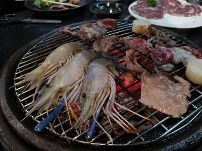 อาหาร หรือ เครื่องดื่ม