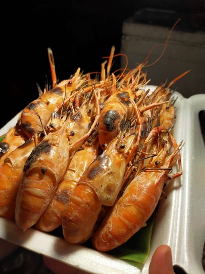 กุ้งเผาเกลือสดๆ