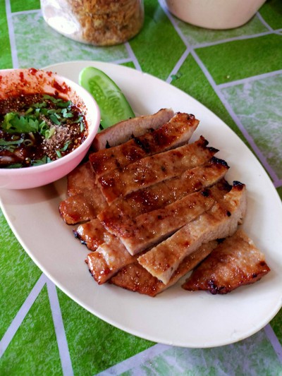 นมหมูย่าง70-
