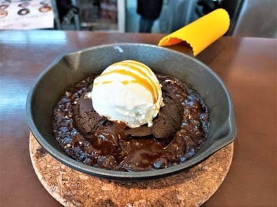 เมนูของร้าน Creamery Boutique Ice Cream สามย่าน