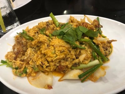 ปูนิ่มผัดผงกะหรี่