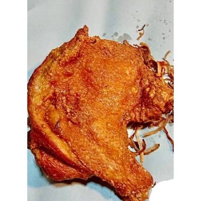 น่องติดสะโพกไก่ทอด