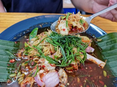 ยำหอยนางรม