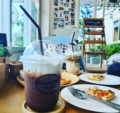 อาหาร หรือ เครื่องดื่ม