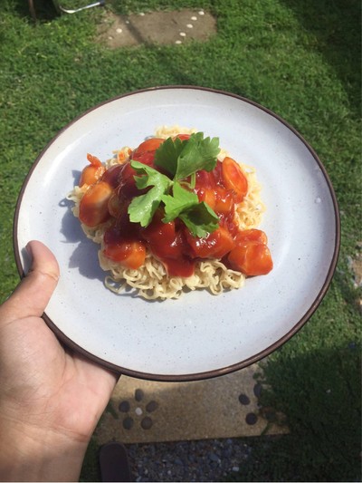 ไส้กรอกผัดซอสมะเขือเทศ