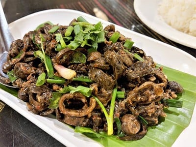 คั่วเห็ดถอบใส่หมู.